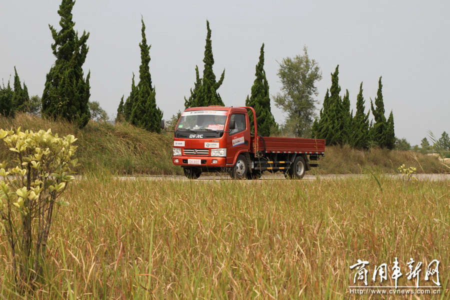 東風輕型車